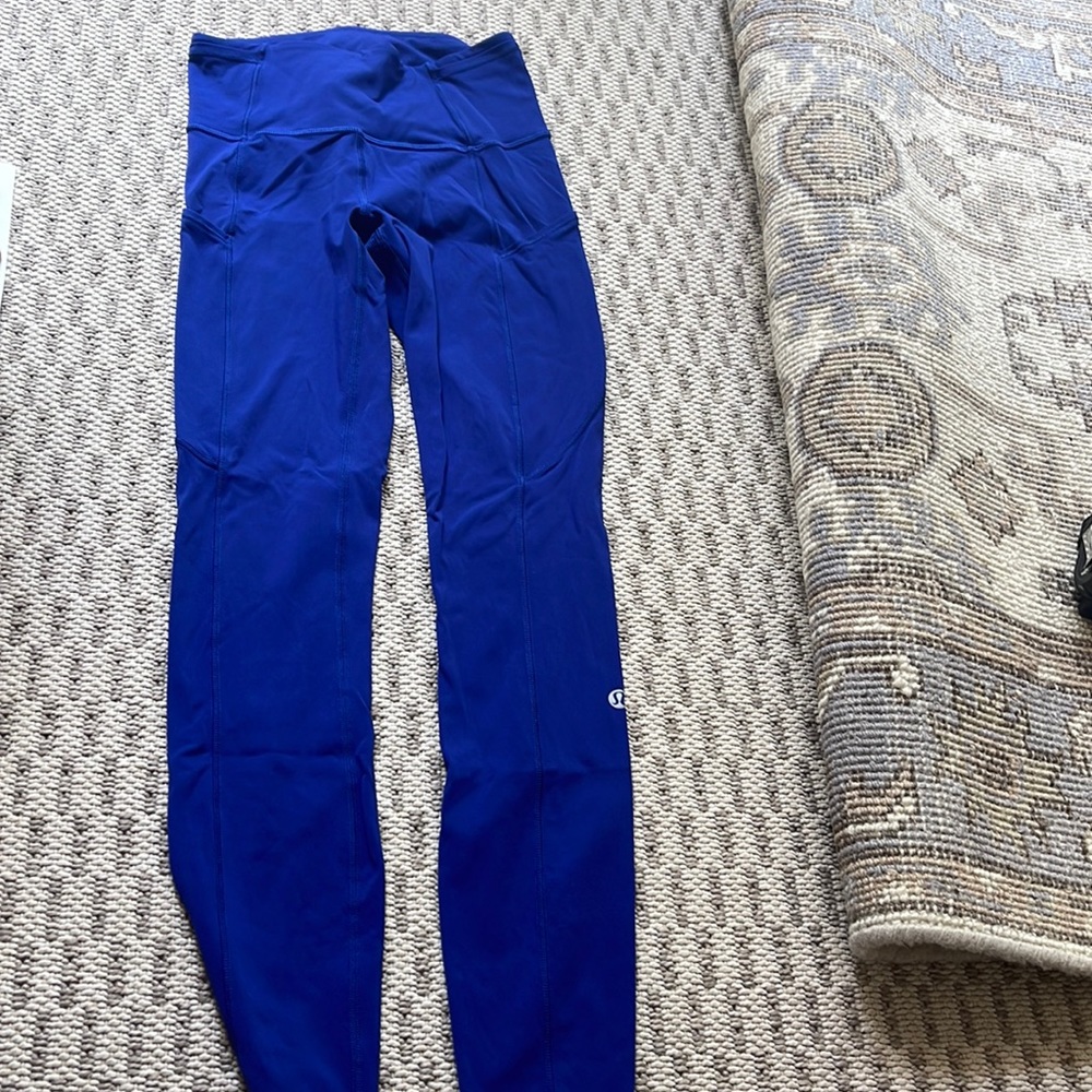 Fast and Free size 2 lululemon